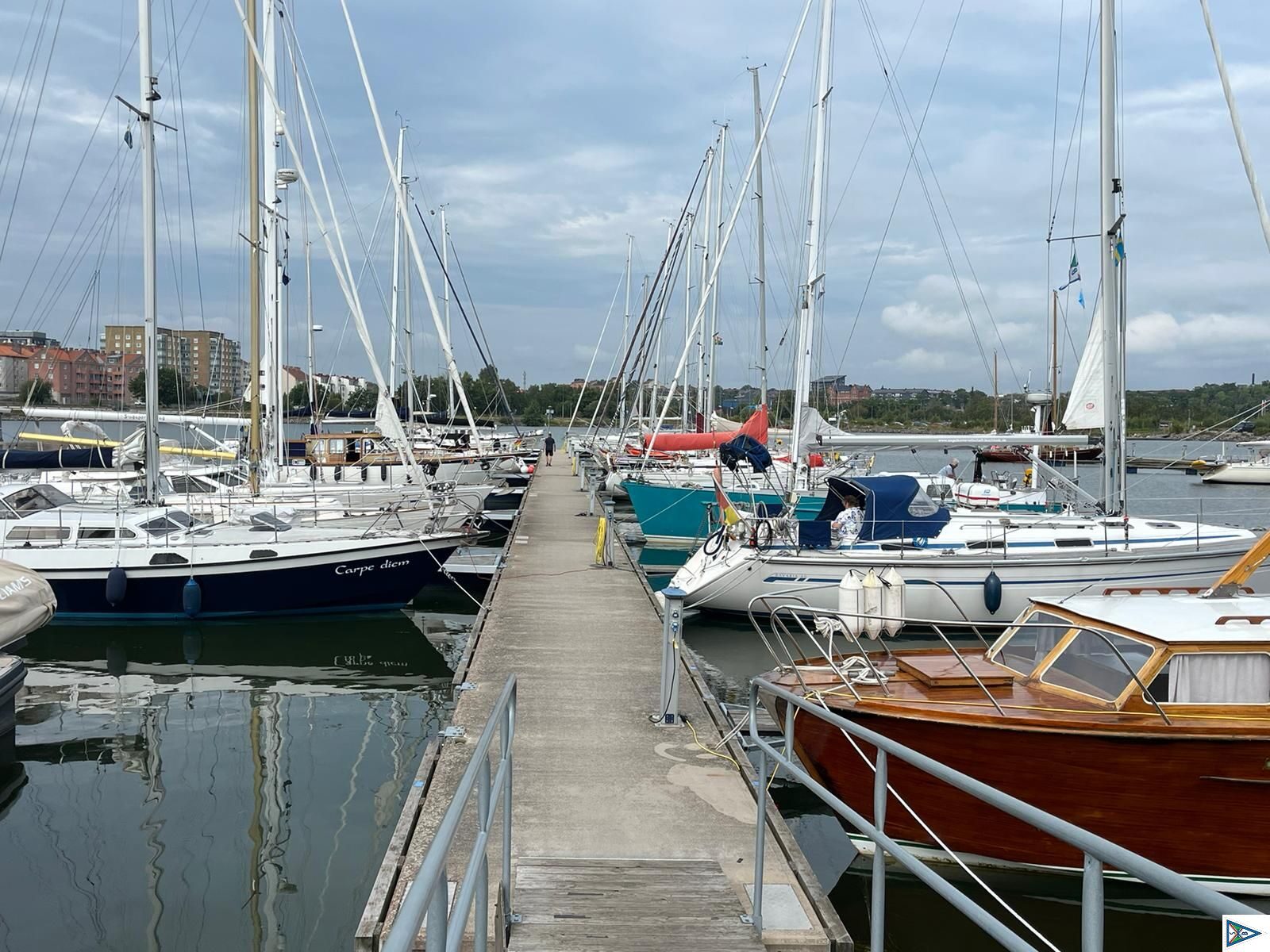 Schon wieder ein Crewwechsel, der Bootswart geht von Bord