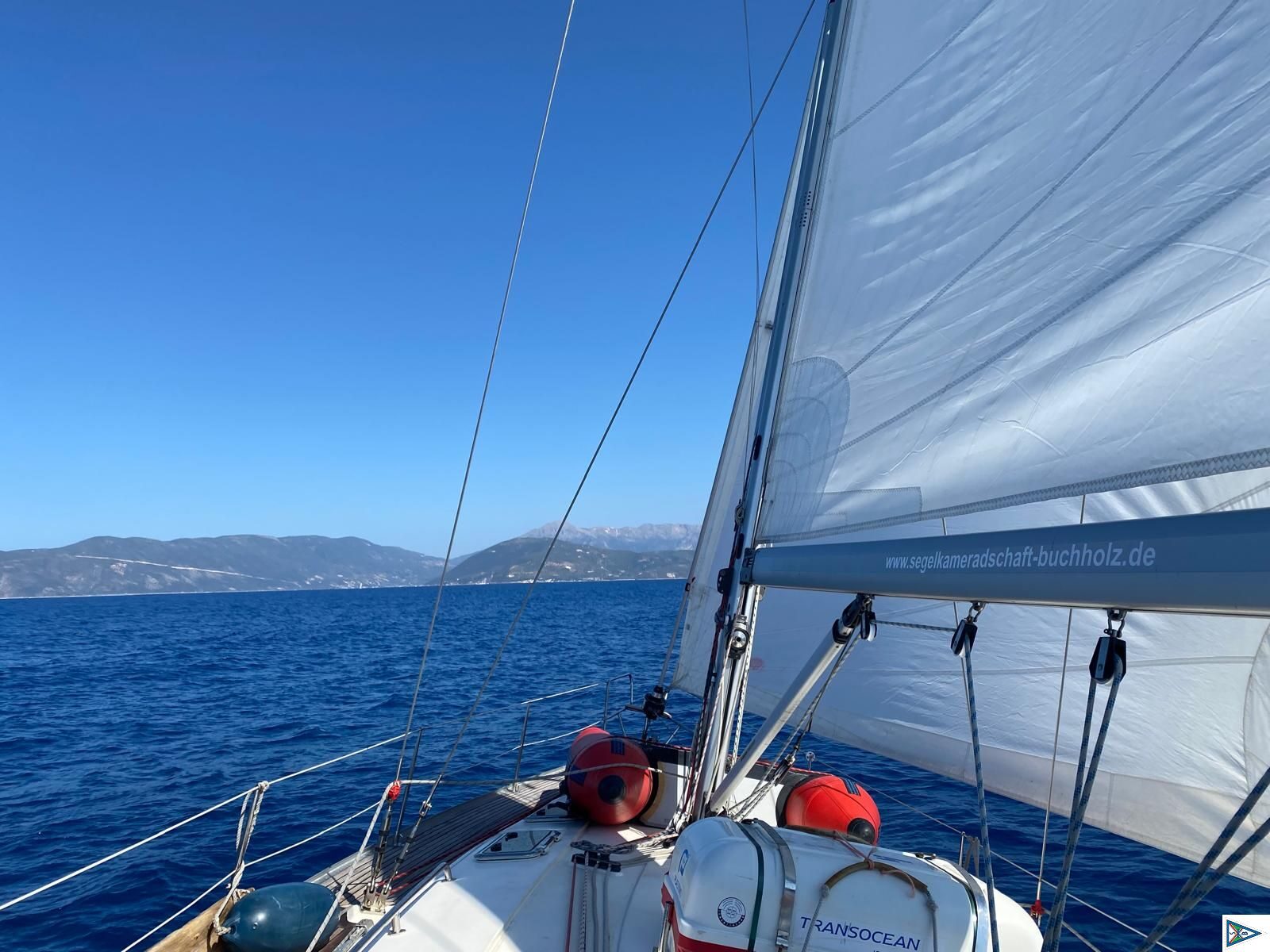 Segeln ohne Wind ist .....bei dem Wasser dann auch egal